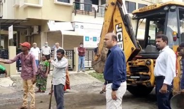 शहर की सड़कों के खड्डे भरने की कामगिरी को VMC ने करवाया शुरू